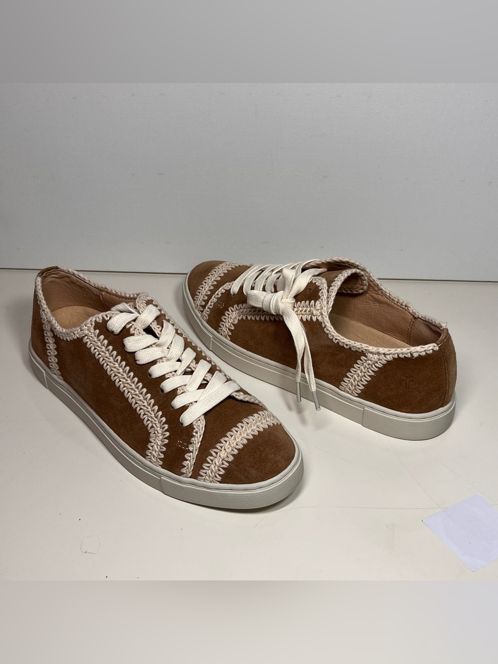 Frye Ivy Crochet Low Lace Up Leather Sneakers Size: 8 - Picture 2 of 7